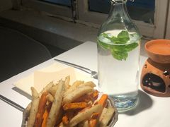 -春树下·树屋花房西餐厅(罍街AS1980店)