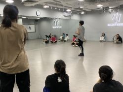 -HI dance 舞室