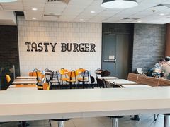 -麦当劳(杨林得来速店)
