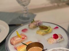 漫步花开彩虹卷-蜜桃花开·中西融合菜E&W(南长街店)