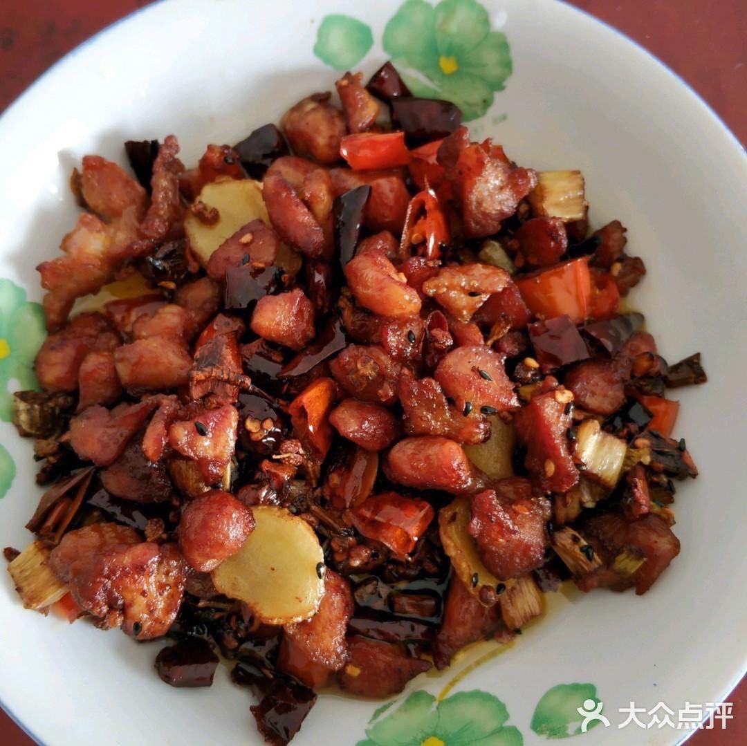宅家推荐你们这道色香味俱全的辣子鸡