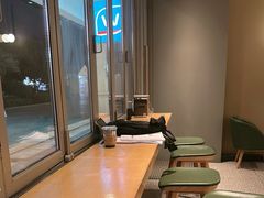 -星巴克(长沙友阿奥特莱斯店)