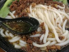 -丽虹云南过桥米线(兴工街店)