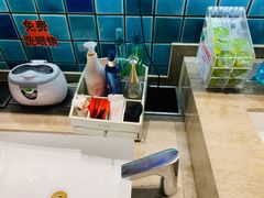 -海底捞火锅鲜切牛肉主题店(长寿路店)
