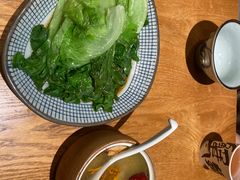白灼生菜-蟹黄鱼·海派深夜面馆(巨鹿路店)