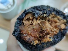 肉松油条-芳婆糕团店(王府大街店)