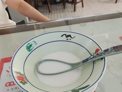 -黄师奶甜品店