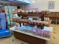 零售区-红宝石·鲜奶小方·海派西点房(南丹店)