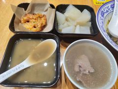 -甘掌门·化州驰名牛杂粉(越秀店)