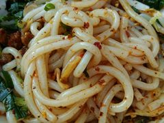 -巍山火巴肉饵丝(大理古城店)