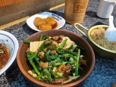 -黑白电视长沙小吃(美林M·LIVE天地东座店)