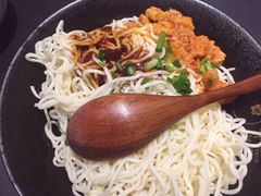 老上海辣肉凉面-贡梅老面馆·蟹粉面·无锡特色小吃(南长街主推店)