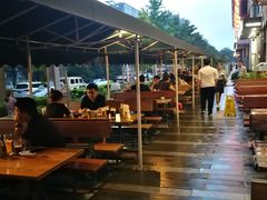 -皇冠自酿啤酒坊(中国红街5号楼店)