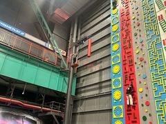 -极限PLAY运动娱乐新世界·团建派对潮玩休闲馆·室内蹦极高空游乐园