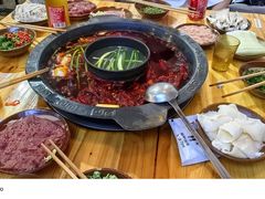 -黄潇洒老火锅(九眼桥宏济巷店)