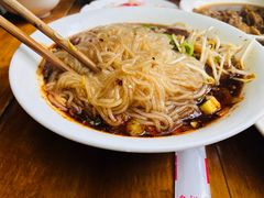 -茅屋大酒店