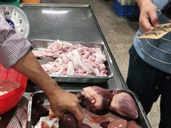 -标记美食新鲜猪杂(兴南大道店)