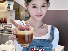 -逗号咖啡(信义荔山公馆店)