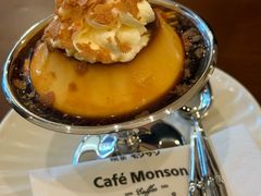 -Café Monson