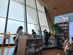 -抱抱地球咖啡馆(国家海洋博物馆店)