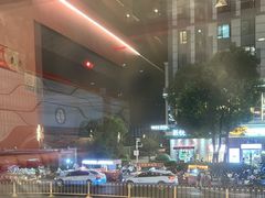 -何师傅美蛙鱼头(汉街店)