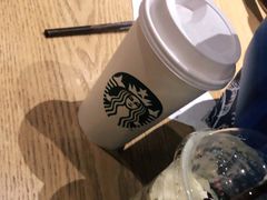 -星巴克臻选(上海合生汇1F店)