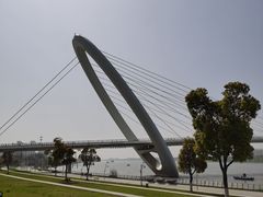 -南京眼步行桥