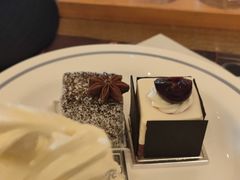 -咖啡苑自助餐厅·中国大饭店