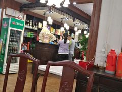 大堂-六和聚传统烤鸭.天津菜(和平店)