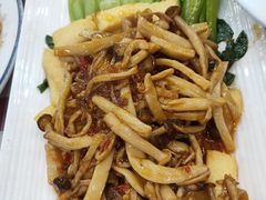 -天天初二·天津传统捞面·天津特色菜(凌奥总店)