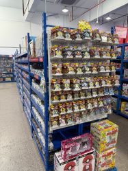 -逝水玩具折扣店