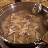 第二次到安徽大厦店，有圆桌可以同时煮两锅，人多也可以