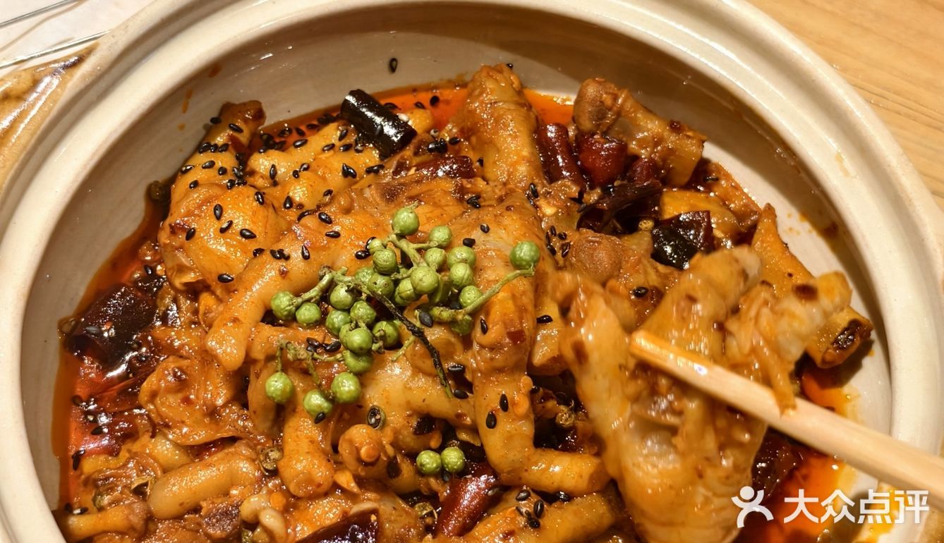 啊啊啊在沈阳吃到了正宗的海肠拌饭🍢🍚