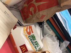 -麦当劳(乳山路店)