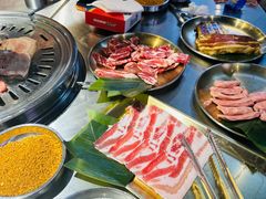 -哈哈碳都·牛肋条无限自助烤肉(宝龙店)