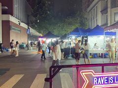 -吴山路夜市
