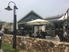 -田园东方蜜桃村的田野营地