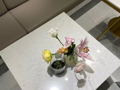 -Fridi Patisserie Cafe