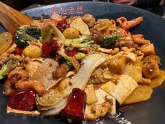 -风光老灶麻辣香锅(大成路翠微百货店)