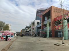-百年港湾奥特莱斯(香炉礁店)