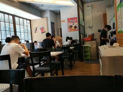 大堂-潮庭港式茶餐厅·熊仔奶茶(同济广场店)