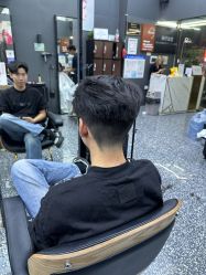 -藤野造型专业烫染接发