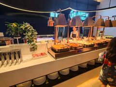 -涨巢·潮玩水疗局