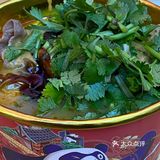 综合对比算是比较便宜了，食材也够新鲜