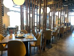 大堂-日进一片海.生腌海鲜火锅.宵夜烧烤(三里屯总店)
