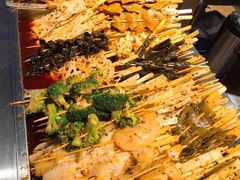 -八一路好吃街(雨田商务大厦店)