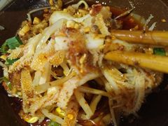 -巴四老城区炭火蛙锅(张江店)