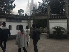 -汇龙潭