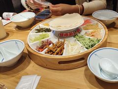 -怪噜范·老贵阳街头名小吃(汇金星力城店)