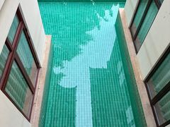 -三亚亚龙湾五号度假别墅酒店